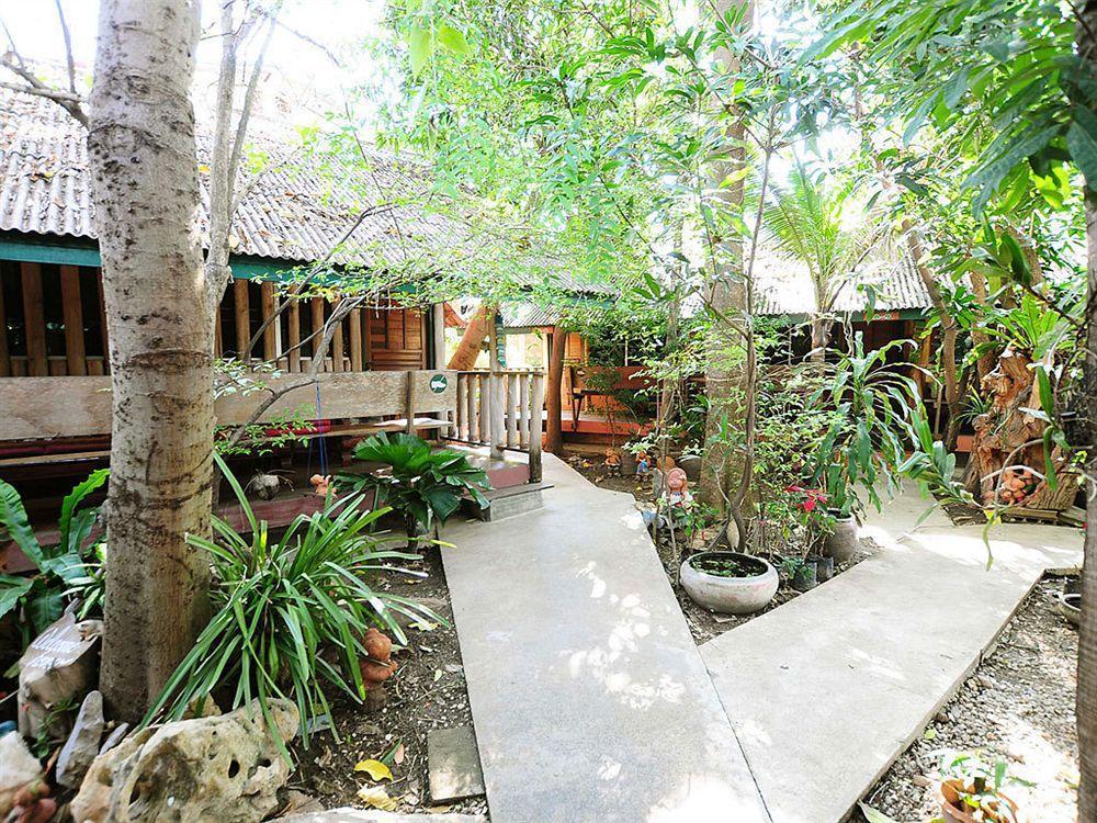 Sukhothai Guest House Экстерьер фото